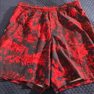 Lululemon Pace Breaker unlined 7”